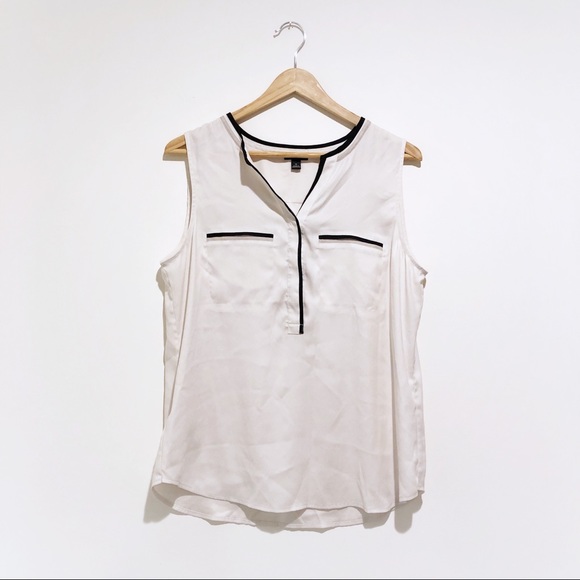 Ann Taylor Tops - Ann Taylor cream sleeveless work blouse